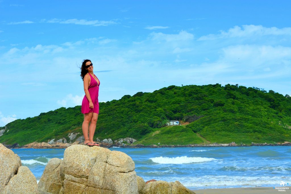 Melhores praias de Santa Catarina- Vista da Praia de Ibiraquera para a Ilha do Batuta