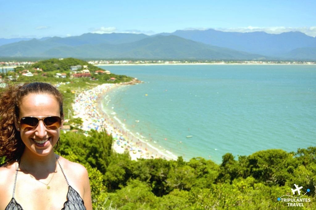 Vista do topo da pedra para a Pinheira antes de passar pelo portão