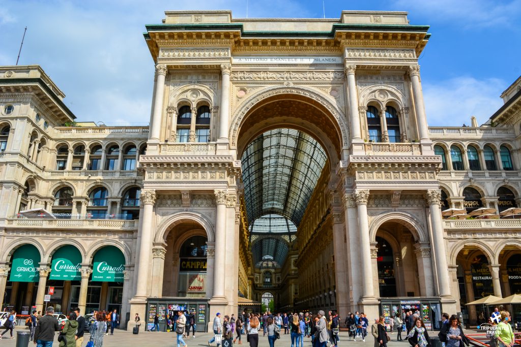 Entrada da Galleria Vittorio Emanuele II em Milão