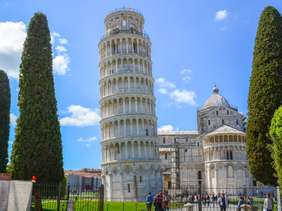 Pisa e sua Torre Inclinada