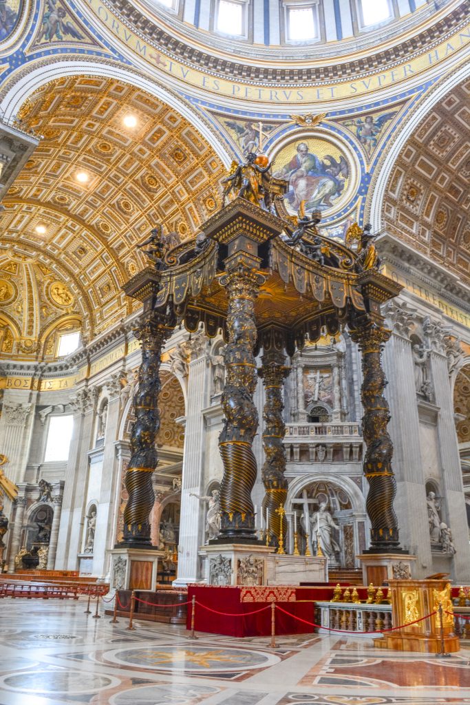 Interior da Basílica de São Pedro