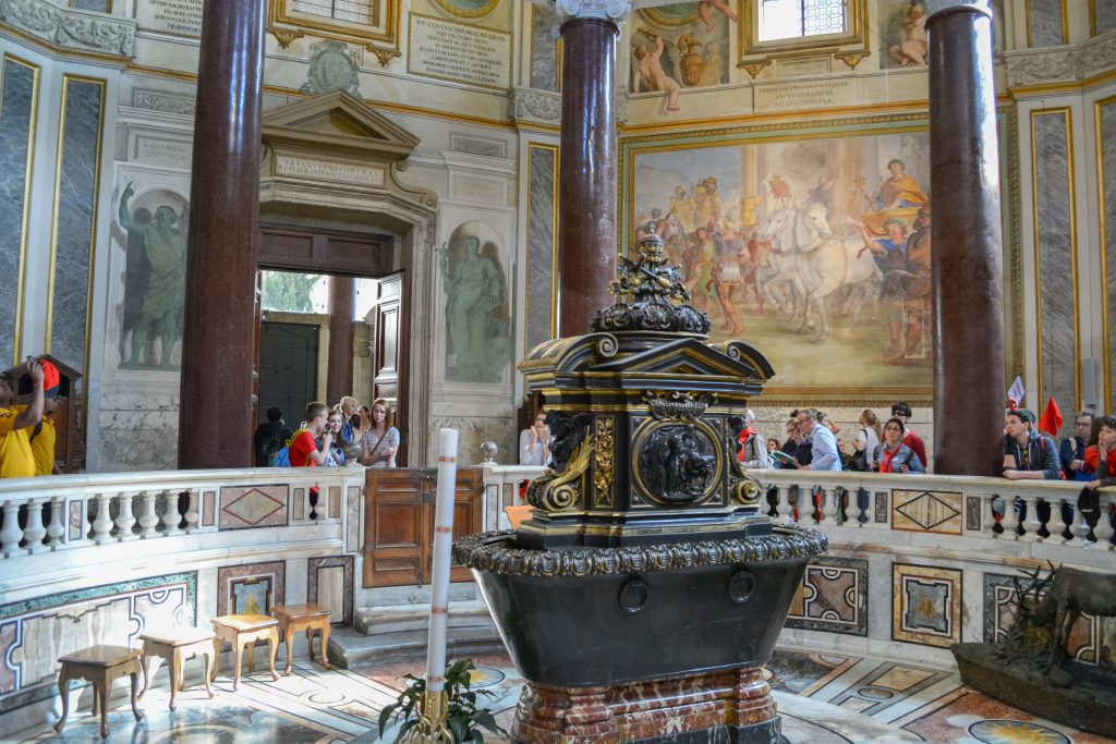 Igrejas imperdíveis para se visitar em Roma:Batistério Basílica de são João de Latrão