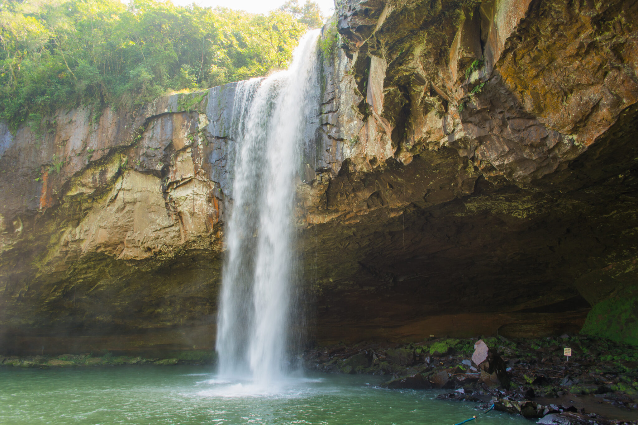 Beleza da queda da 5 cachoeira na Reserva Picada Verão